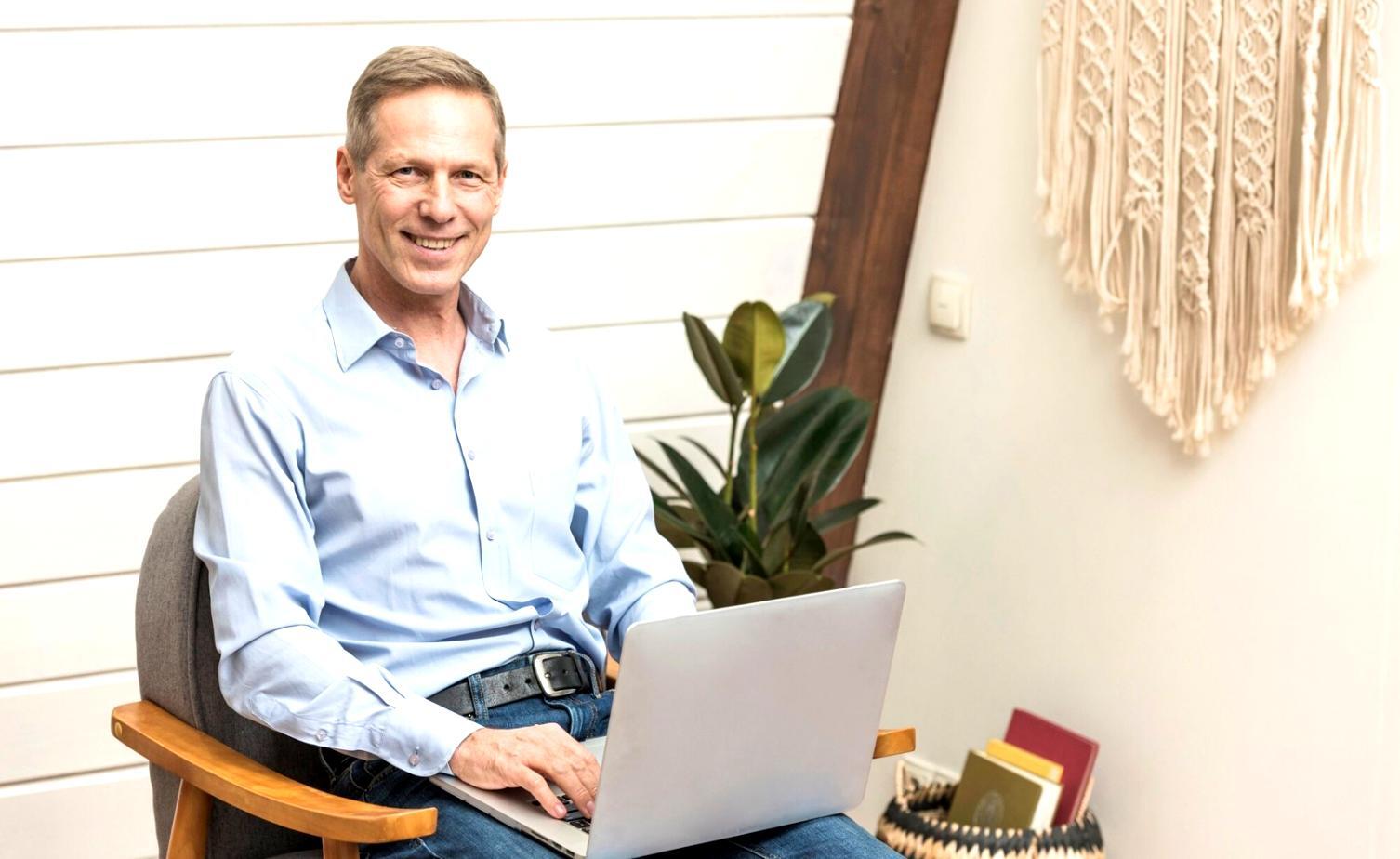 Lucru cu indicatori financiari